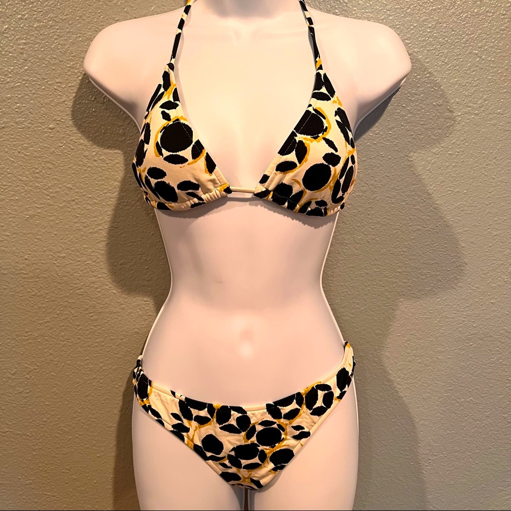 Two pieces swimsuit